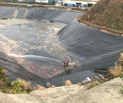 北关废水池清理